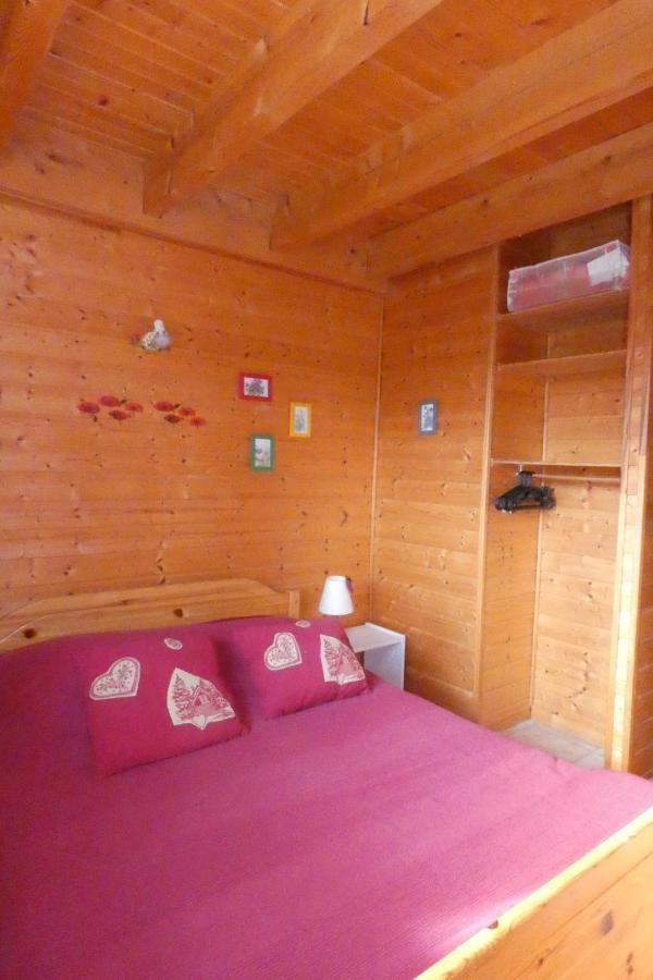 Les Chalets De La Vigne Grande Saint-Floret Ngoại thất bức ảnh