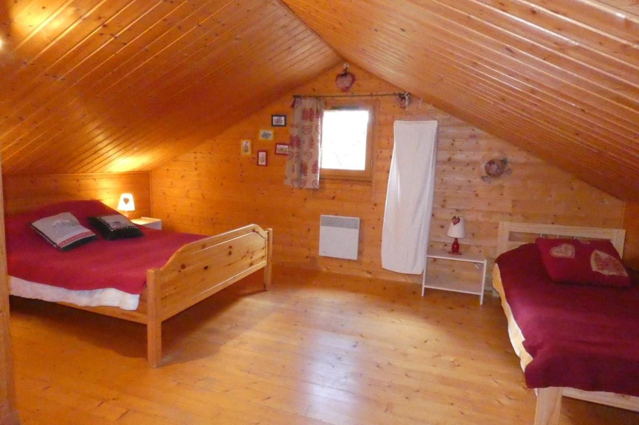 Les Chalets De La Vigne Grande Saint-Floret Ngoại thất bức ảnh